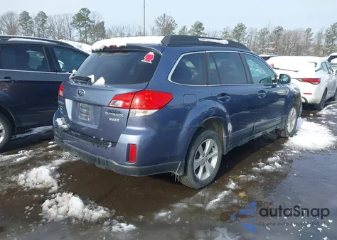 2014 Subaru Outback 2.5I Premium z USA, uszkodzony, nr VIN 4S4BRBCC3E3297699